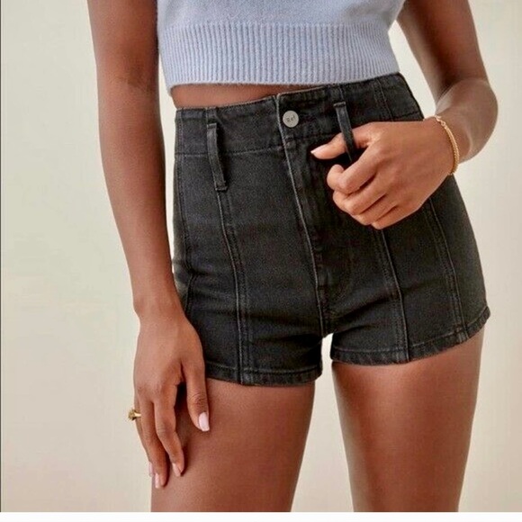 Reformation Eva high rise cheeky short - Picture 1 of 9
